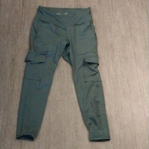 Old navy green leggings with pockets